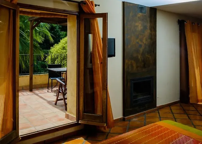 Masia Durba Hotell 3*